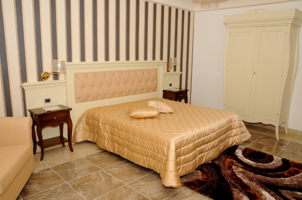 Regina Di Saba - Hotel Villa Per Ricevimenti Grottaminarda Phòng bức ảnh